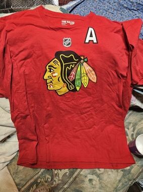 Addidas NHL Chicago BlackHawks Hockey Tee